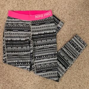 NWT Nike Pro Athletic Leggings